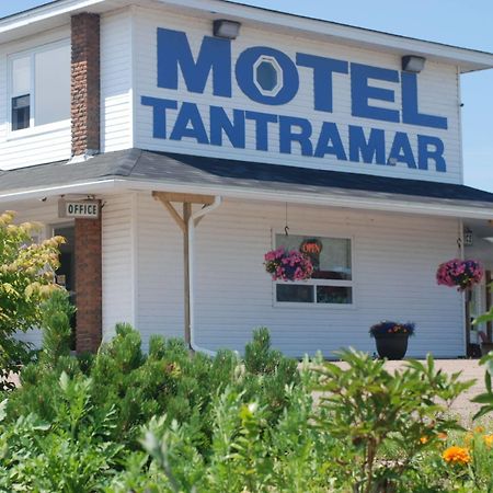 Tantramar Motel แซควิลล์ ภายนอก รูปภาพ
