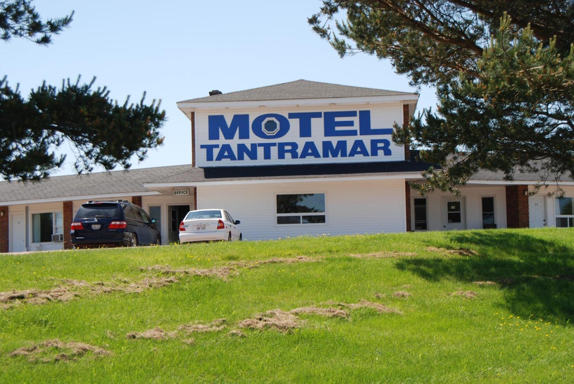 Tantramar Motel แซควิลล์ ภายนอก รูปภาพ